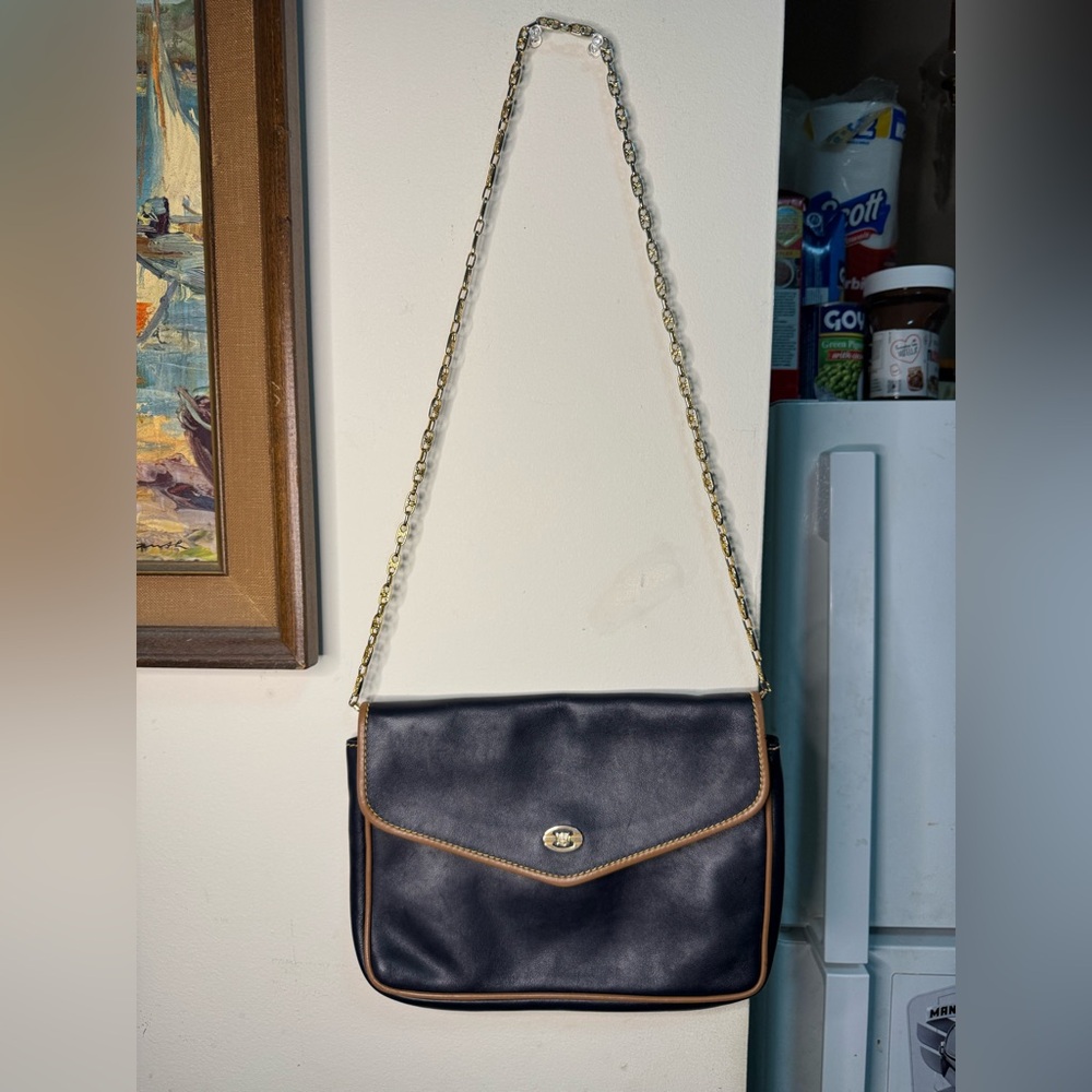 Vintage Celine Envelope clutch with logo chain. - Picture 4 of 16